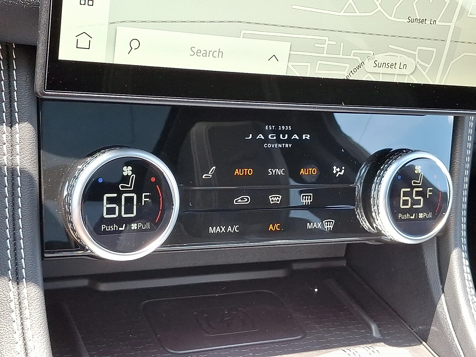 2026 Jaguar F-Pace R-Dynamic S - Photo 12