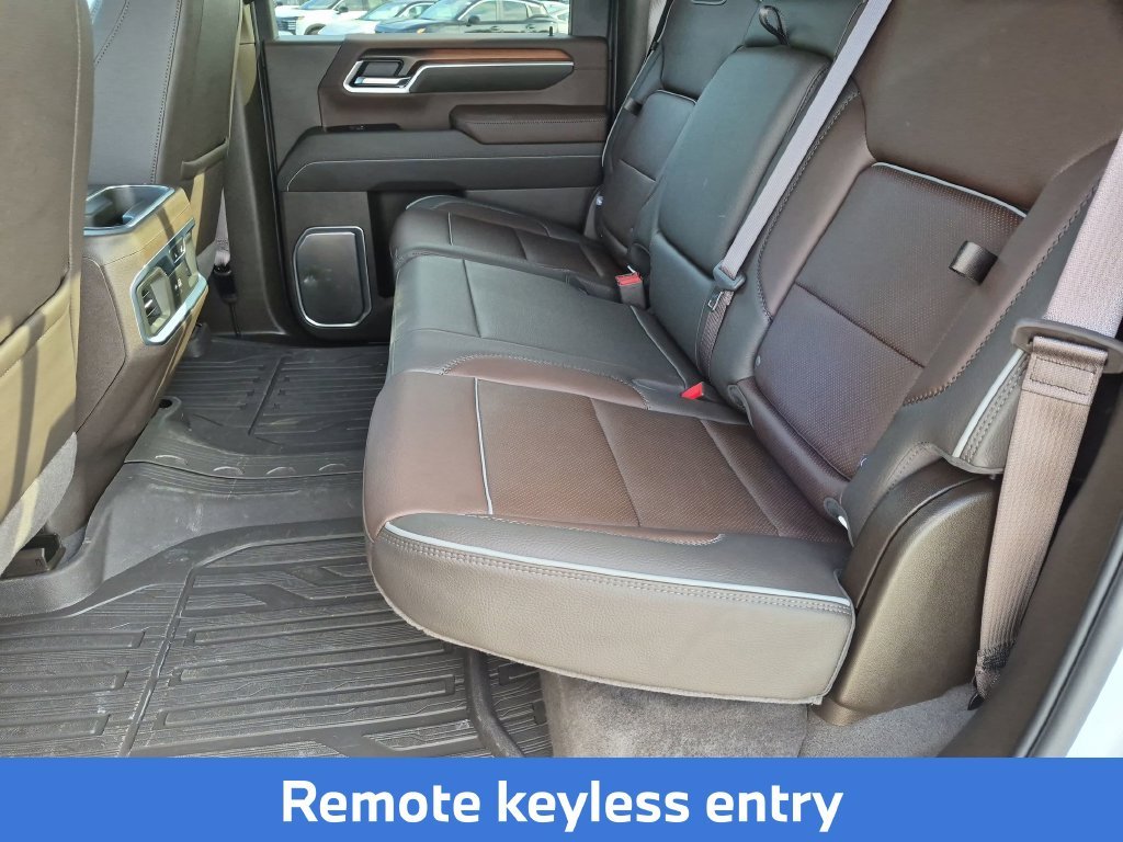 Used 2025 Summit White GMC Denali image 29