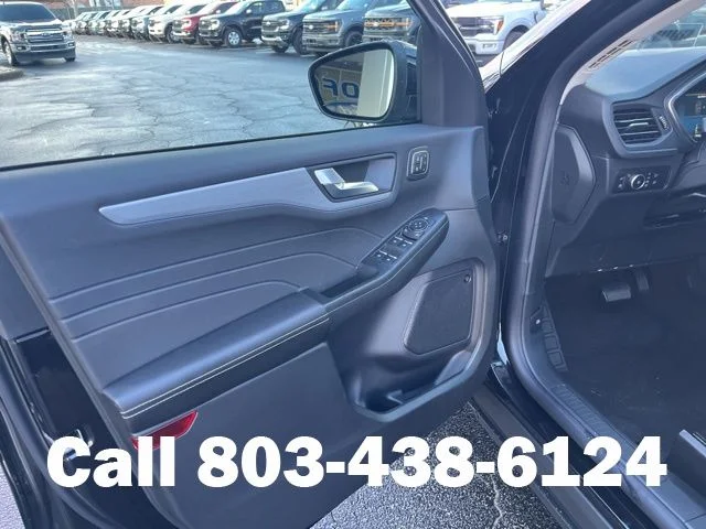 New 2026 Agate Black Metallic Ford Platinum™ image 5