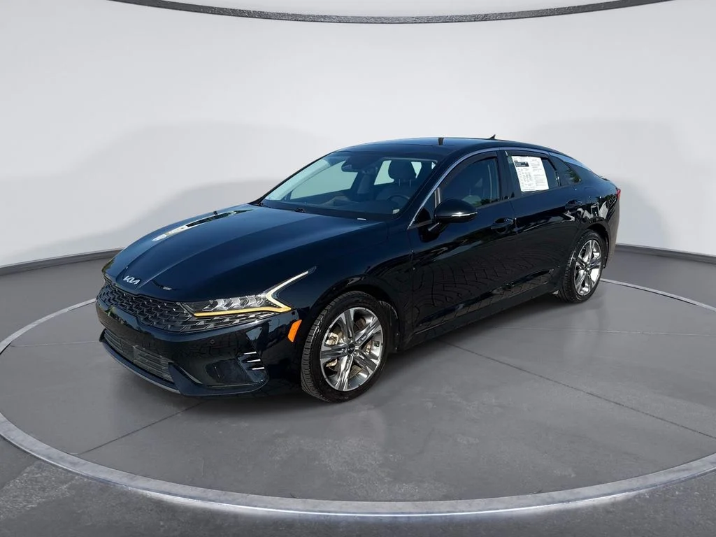 Used 2022 Black Kia EX image 3