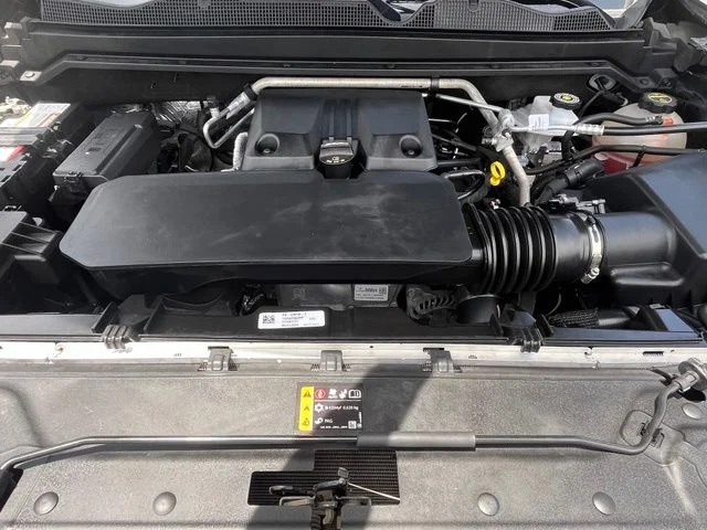 Used 2024 Black Chevrolet ZR2 image 28
