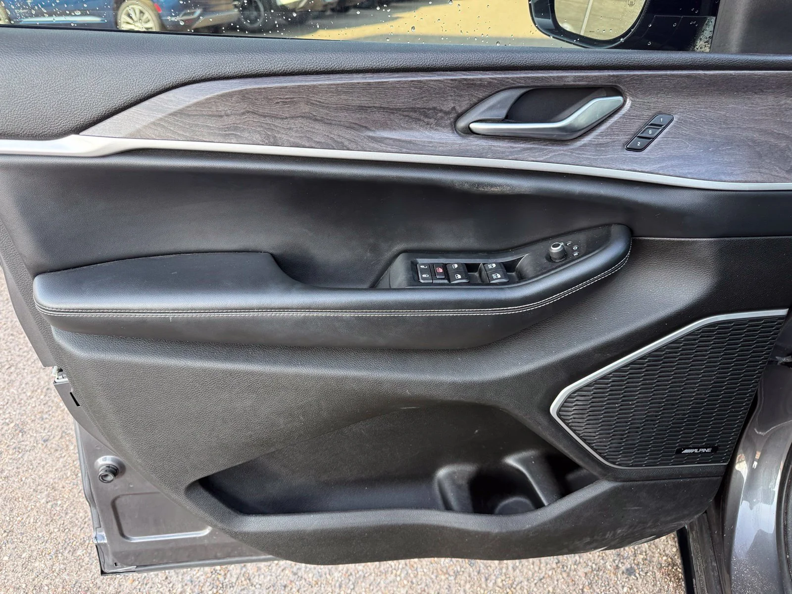 Used 2022 Gray Jeep Limited image 12