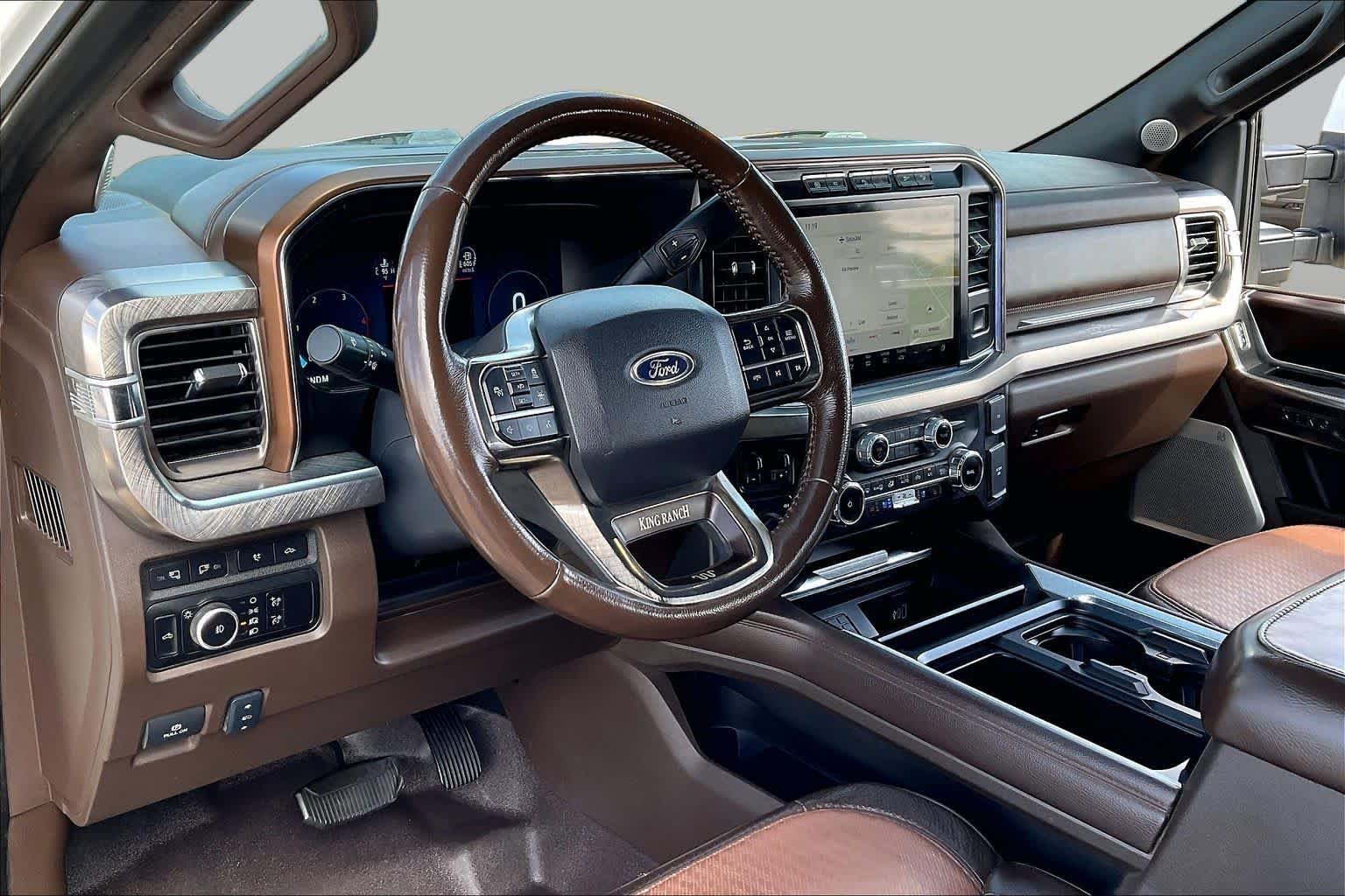 Used 2024 Star White Metallic Tri-Coat/Darkened Bronze Ford King Ranch image 17