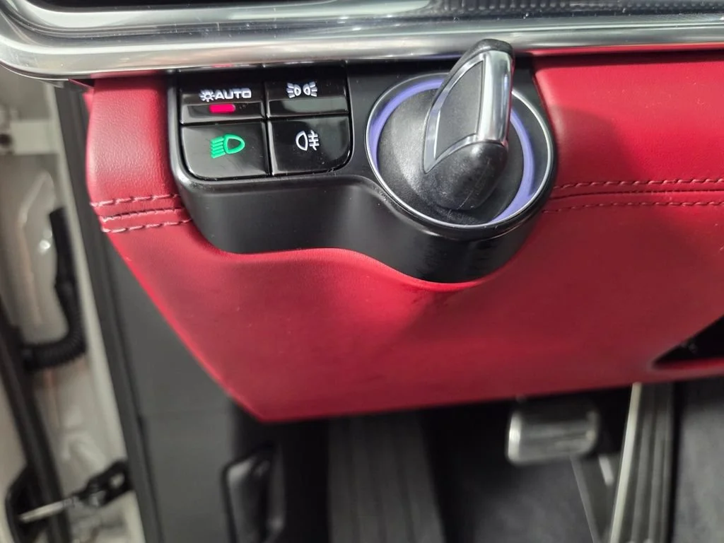 Used 2020 Chalk Porsche Turbo image 19