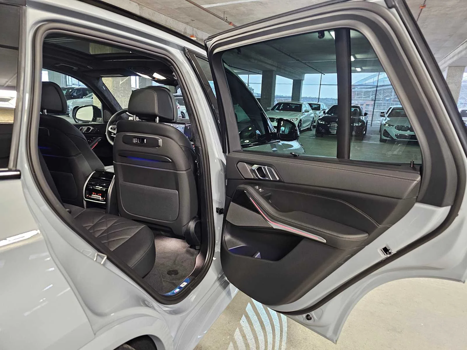 New 2026 Brooklyn Grey Metallic BMW xDrive50e image 39