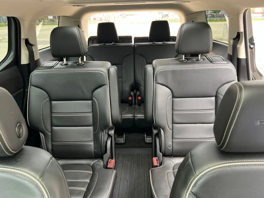Used 2023 Ebony Twilight Metallic GMC Denali image 26