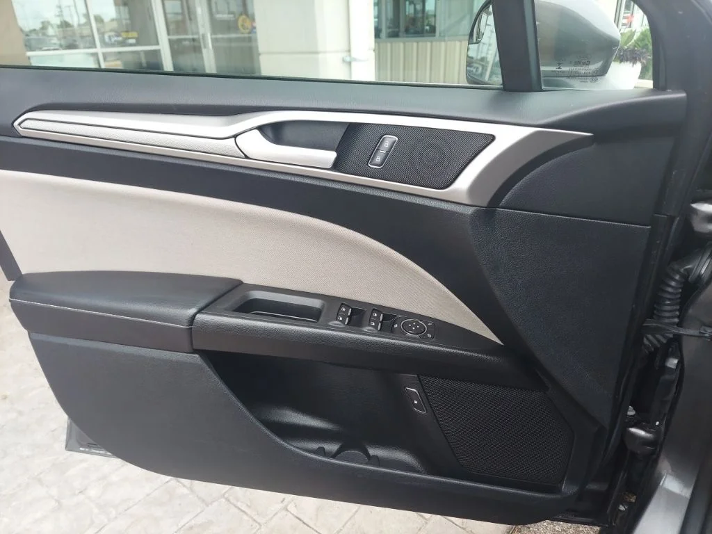 Certified Used 2018 Gray Ford S image 15
