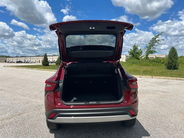 Used 2024 Red Chevrolet LT image 10