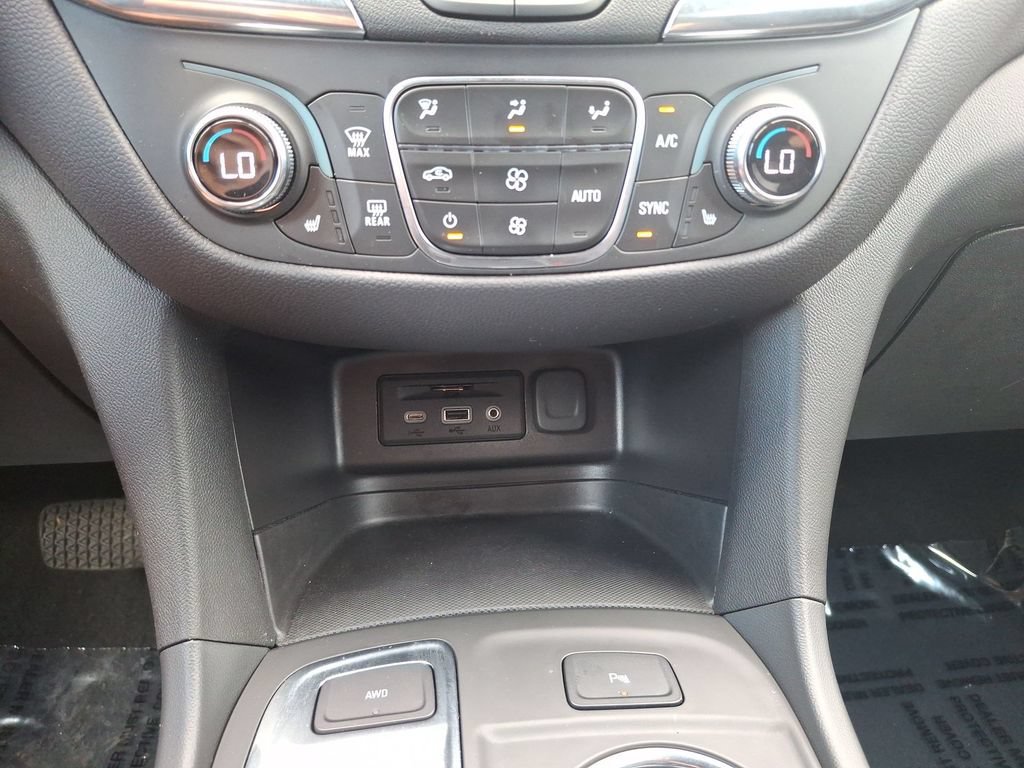 Used 2024 Chevrolet Equinox SUV