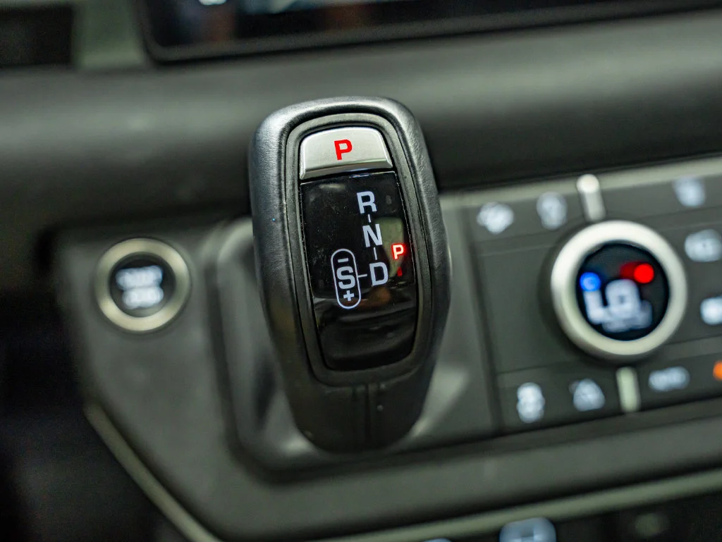 Used 2024 Gray Land Rover S image 34