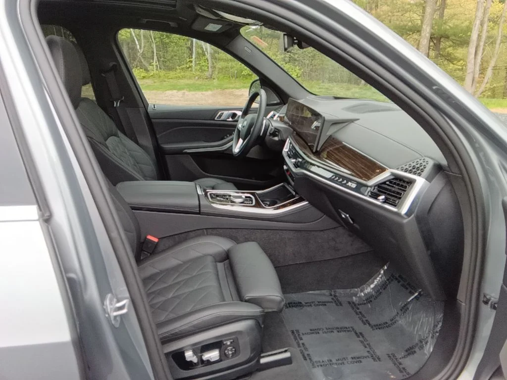 Certified Used 2026 Skyscraper Grey Metallic BMW xDrive40i image 23