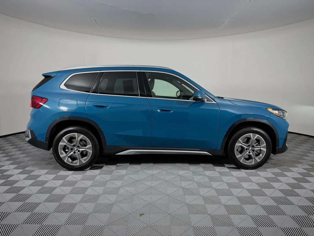 2025 BMW X1 28i - Photo 10