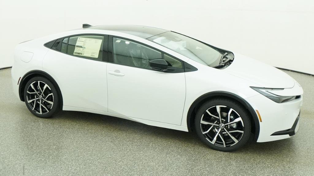 New 2026 Wind Chill Pearl Toyota XSE Premium image 24