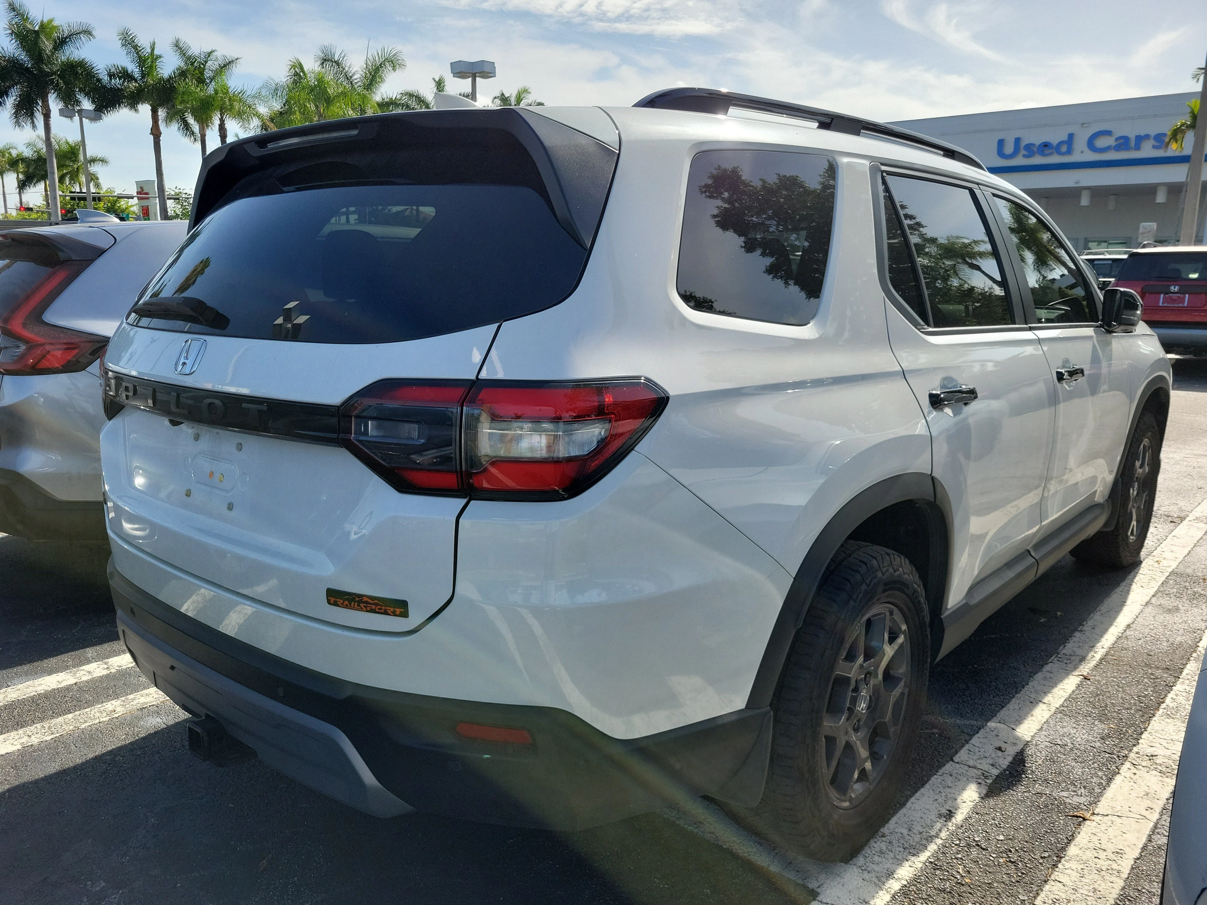 Used 2025 White Honda TrailSport image 3