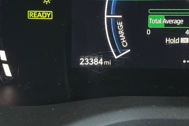 Used 2025 Ice Cap Toyota SE image 33