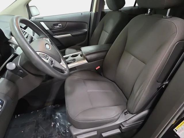 Used 2014 Tuxedo Black Metallic Ford SE image 13