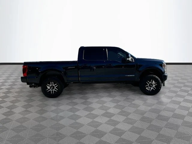 Used 2022 Blue Ford Lariat image 4