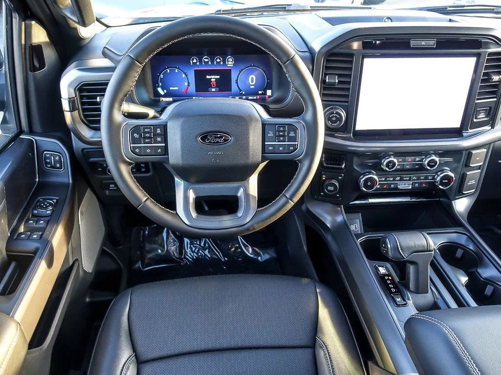 Used 2026 Agate Black Metallic Ford LARIAT image 18