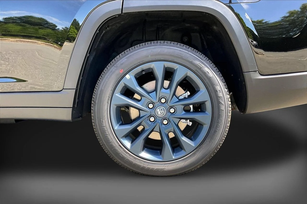 New 2026 Diamond Black Crystal Pearlcoat Jeep 85TH ANNIVERSARY EDITION image 36