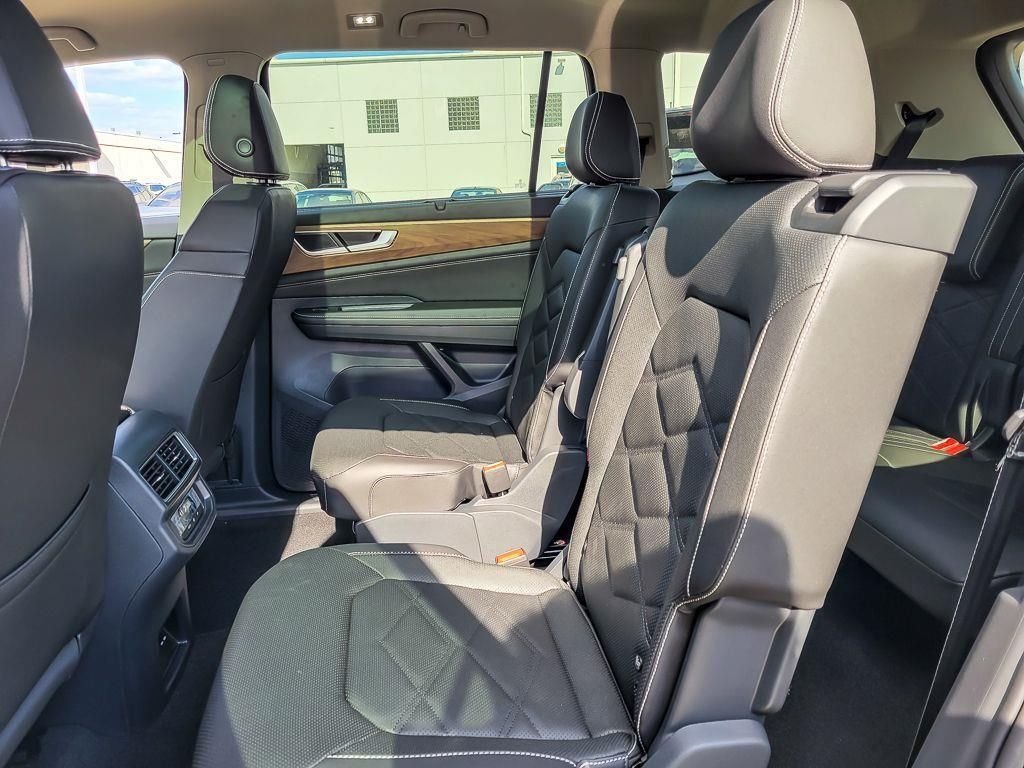 New 2026 Deep Black Pearl Volkswagen 2.0T SE w/Technology image 8