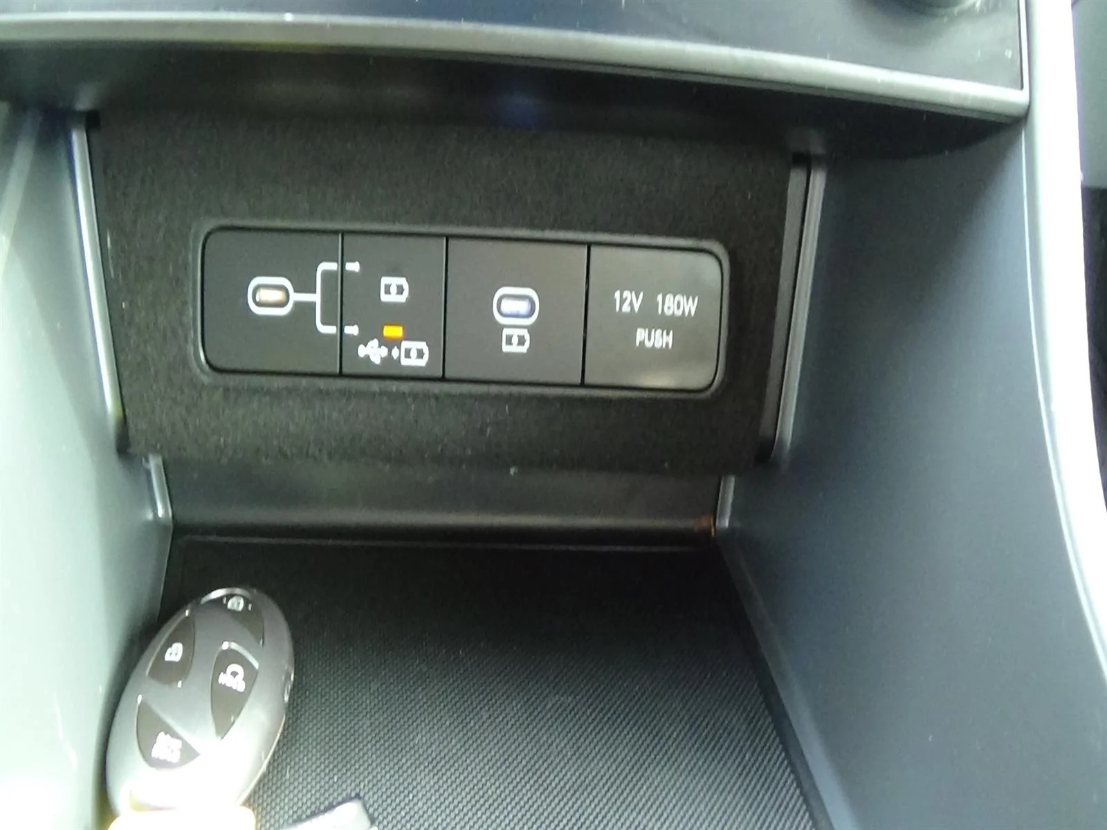 Used 2025 Portofino Gray Metallic (t2g) Hyundai SEL image 29