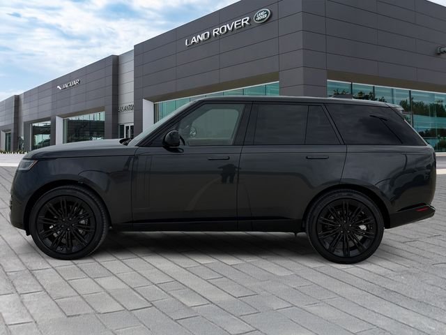 New 2026 Carpathian Grey Land Rover SE image 2