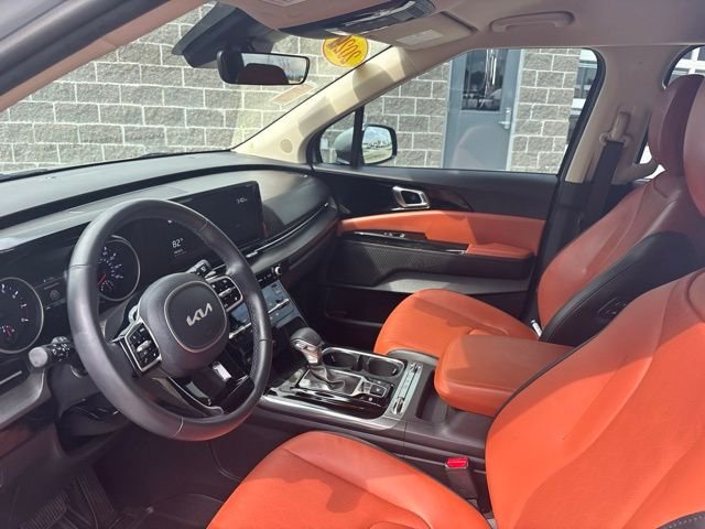 Used 2022 White Kia SX image 16