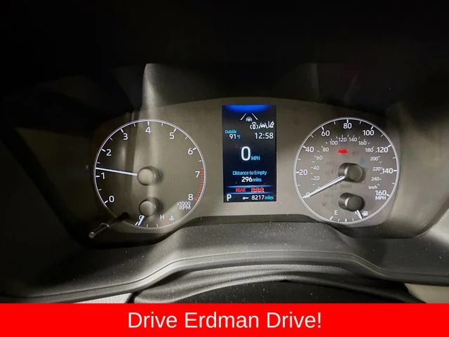 Used 2025 White Toyota LE image 16