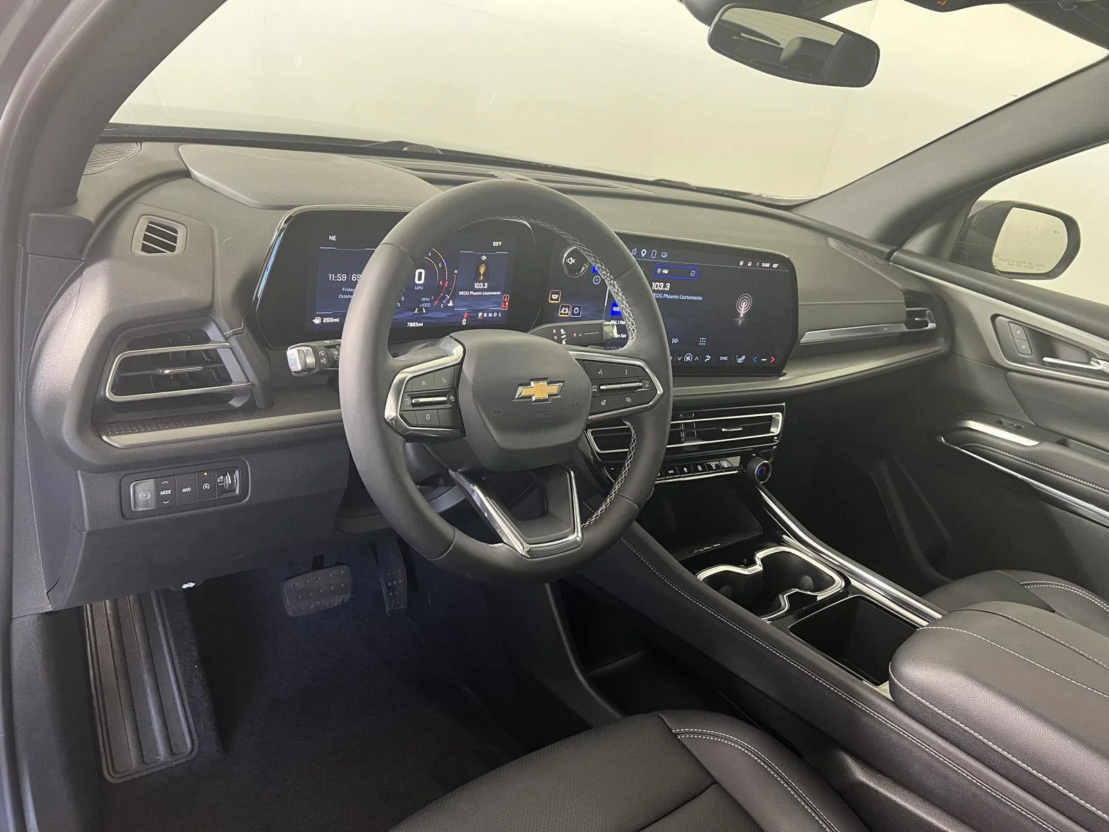 Used 2025 Sterling Gray Metallic Chevrolet AWD LT image 3