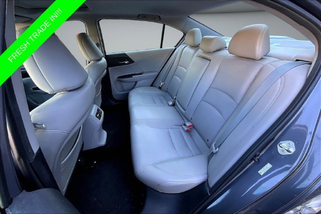 Used 2013  Honda EX-L image 24