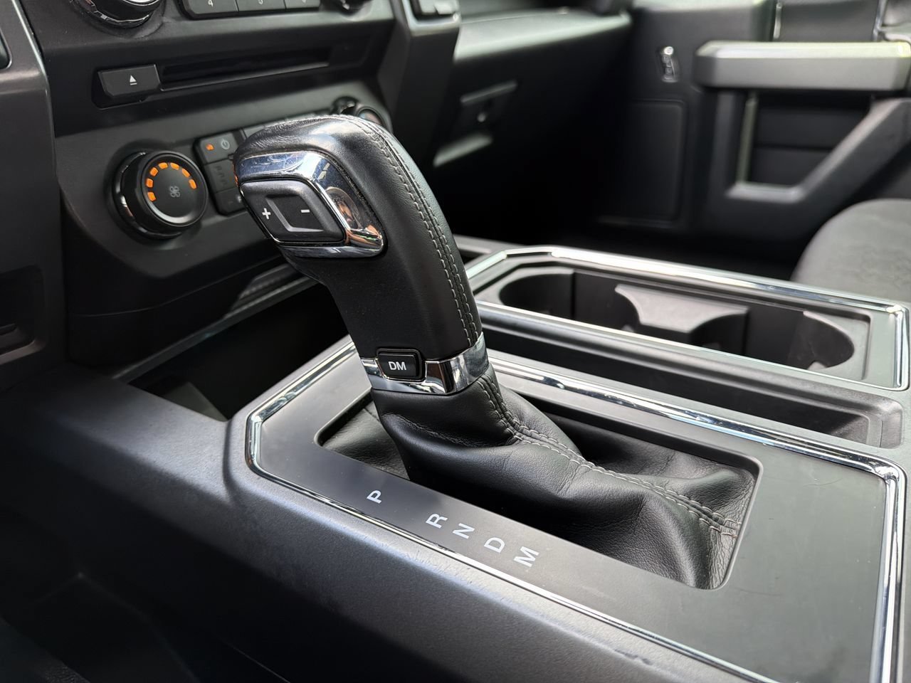 Used 2018 Shadow Black Ford XLT image 26