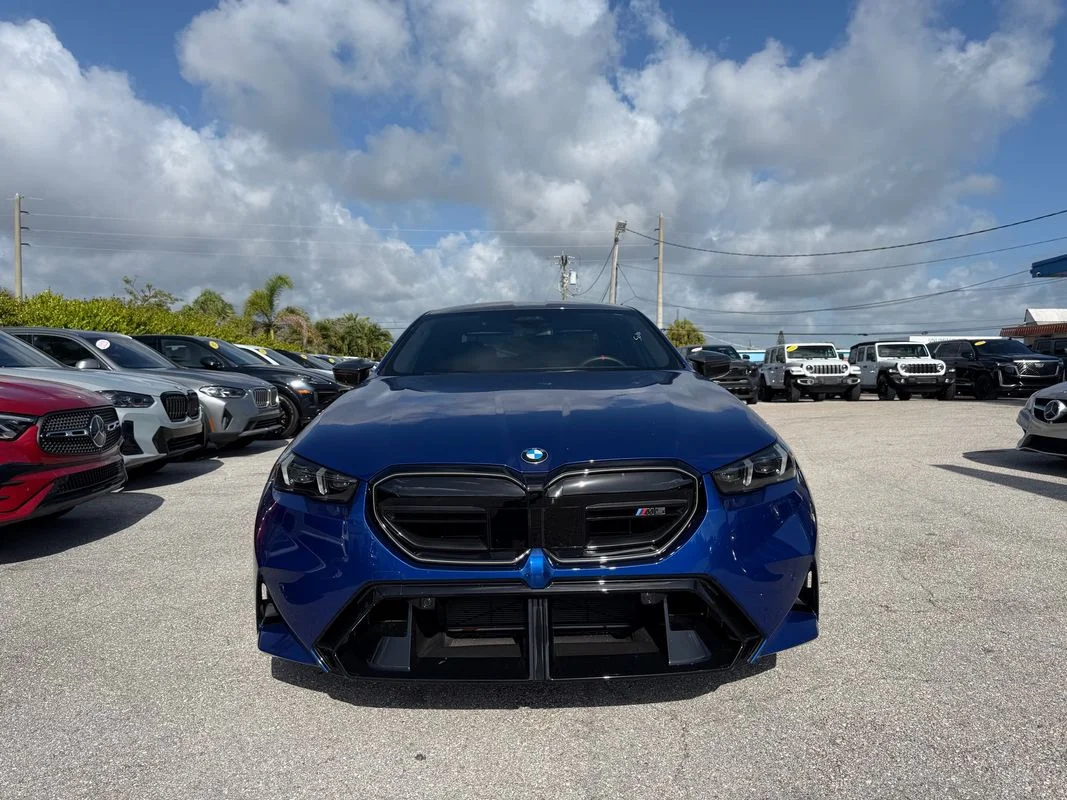Used 2026  BMW  image 2