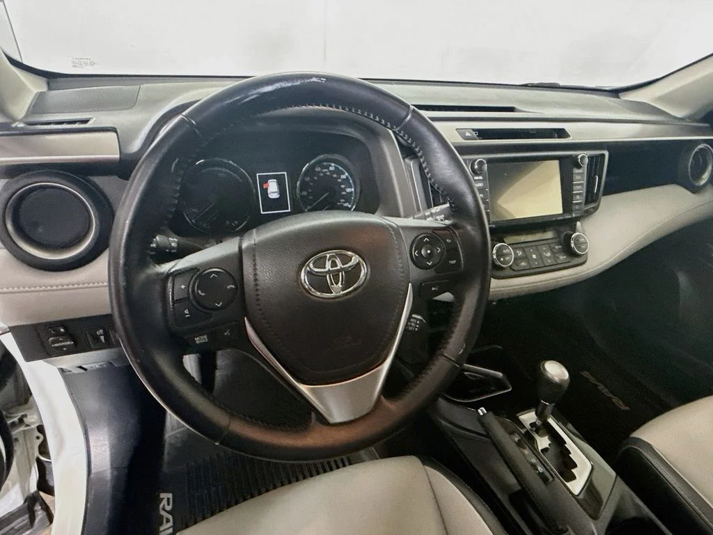 Certified Used 2016 Blizzard Pearl Toyota Limited image 11