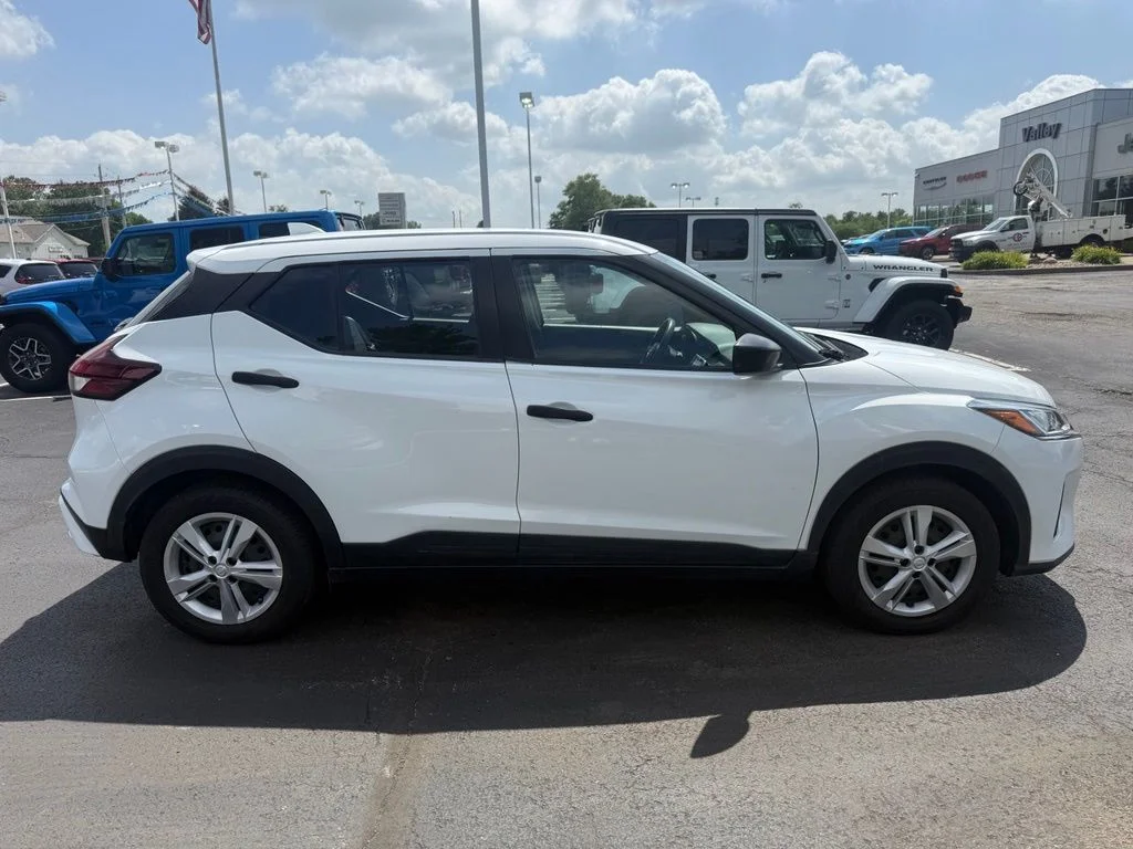Certified Used 2023 White Nissan S image 2