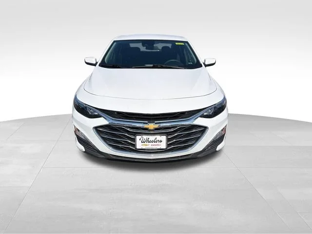 Used 2025 Summit White Chevrolet 1LT image 7
