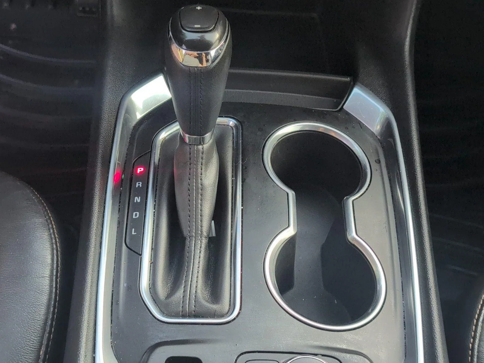 Used 2019 CAJUN RED TINTCOAT Chevrolet RS image 24