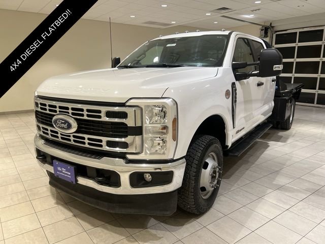 Used 2025 White Ford XL image 1