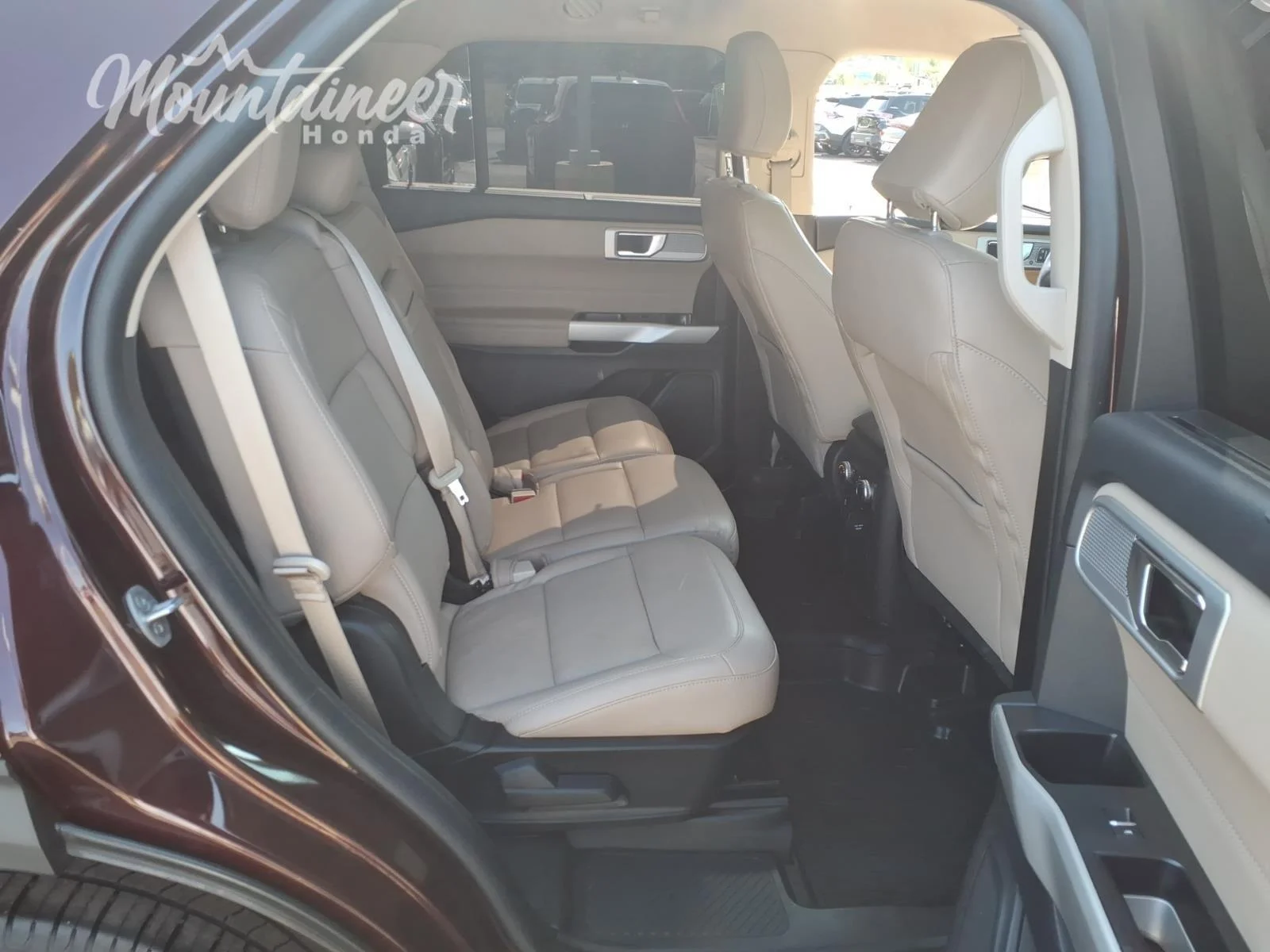 Used 2022 Burgundy Velvet Metallic Tinted Clearcoat Ford Limited image 21