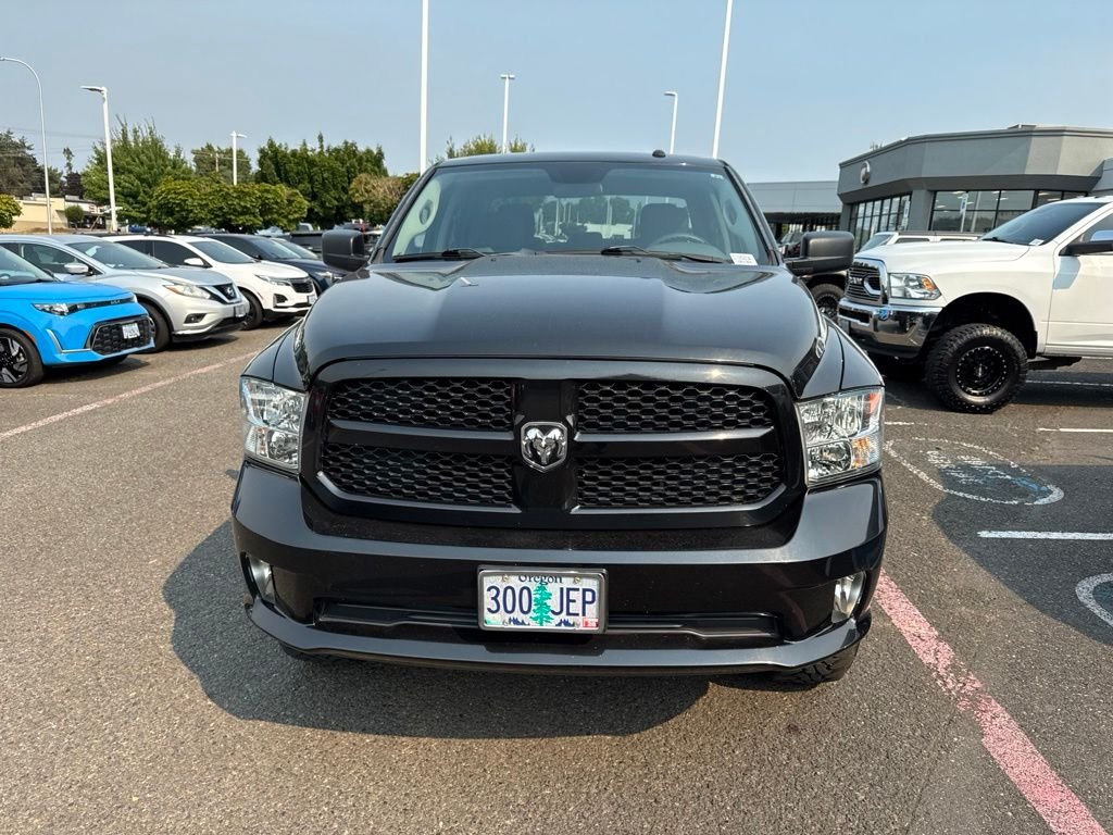 Used 2018 Brilliant Black Crystal Pearlcoat Ram Express image 2