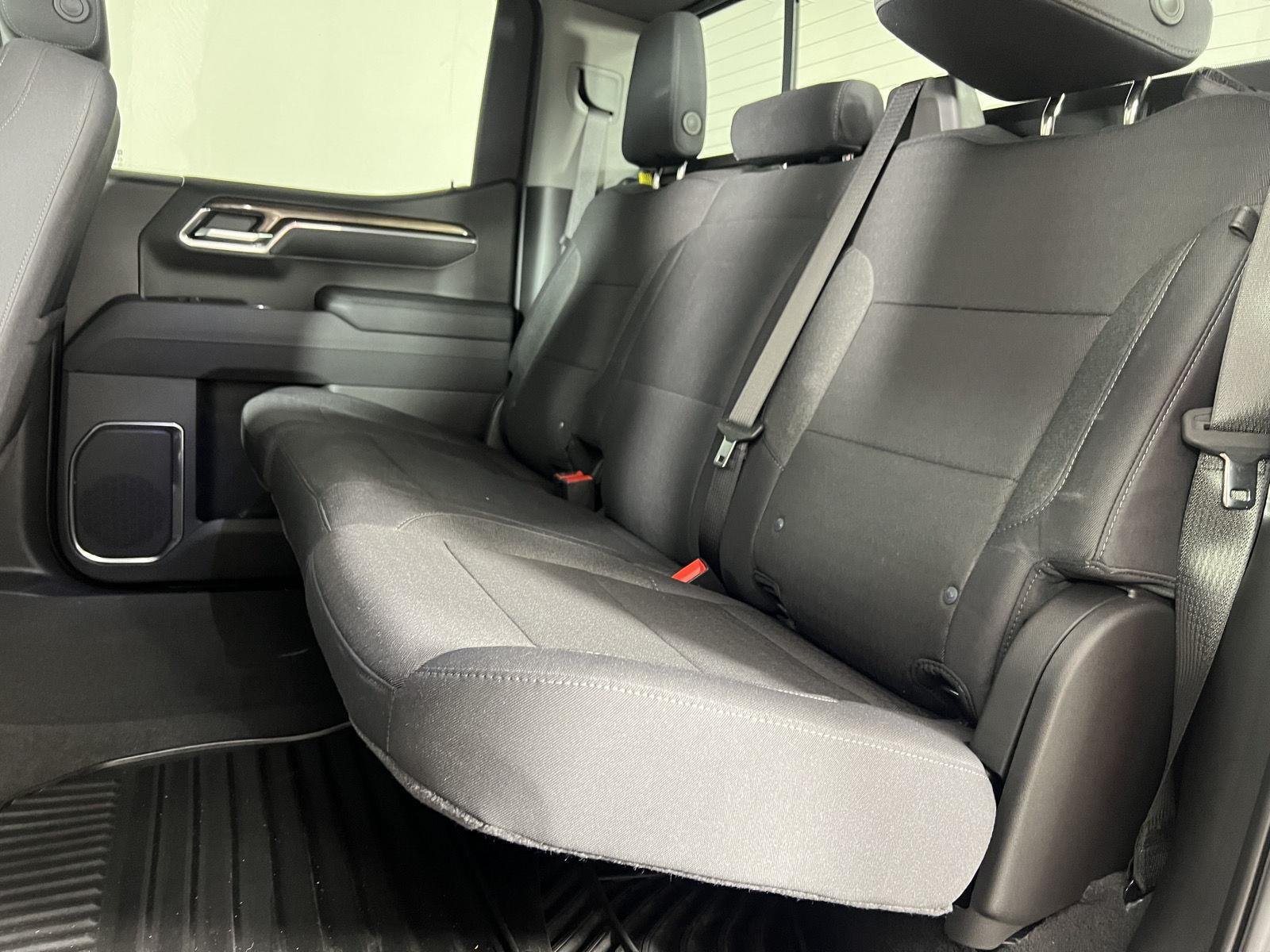 Used 2026 Cypress Gray Chevrolet LT image 19