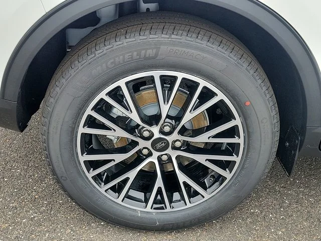 New 2024 Star White Metallic Tri-coat Ford Plug-in Hybrid image 5