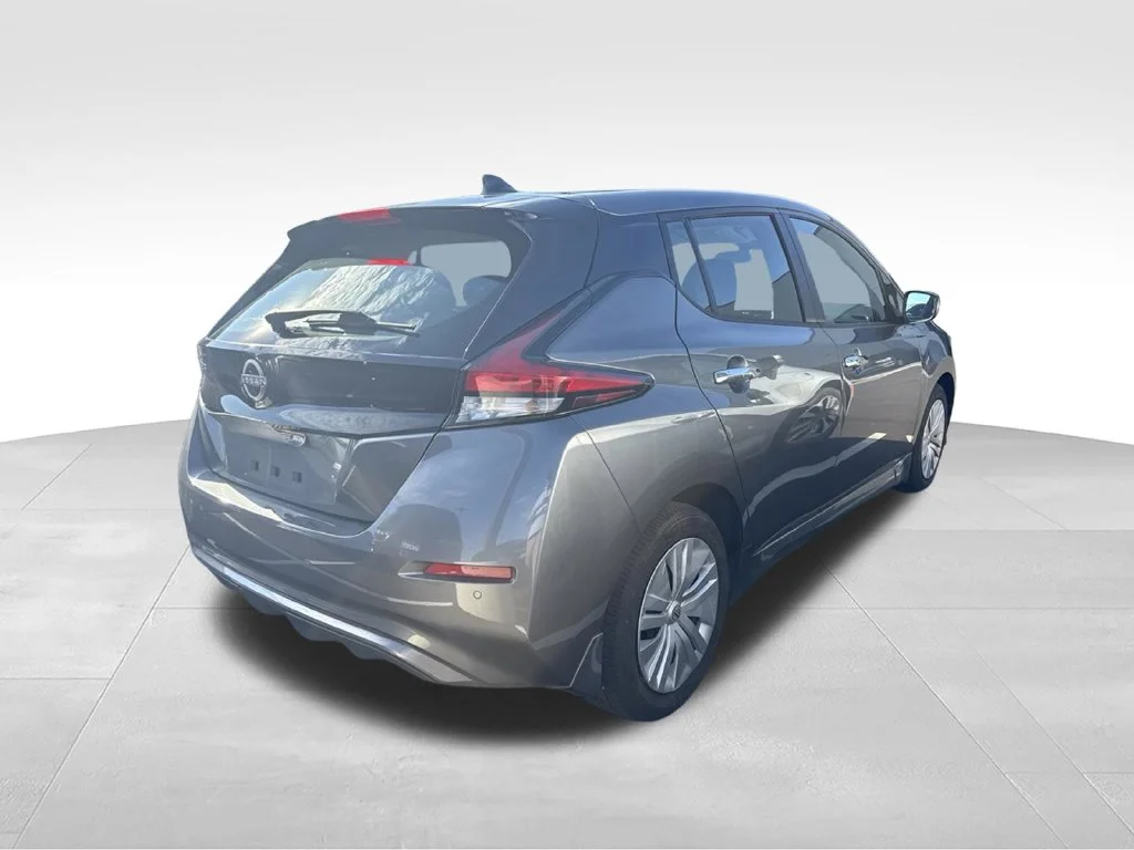 Used 2023 Gray Nissan S image 2