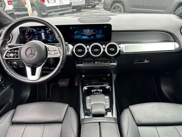 Used 2023 White Mercedes-Benz GLB 250 image 9