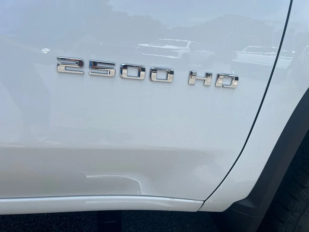 New 2026 Summit White Chevrolet LT image 9