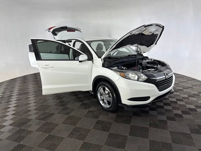 Used 2018 White Honda LX image 14