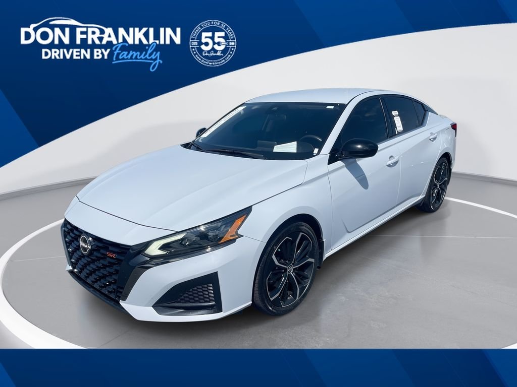 2023 Nissan Altima SR