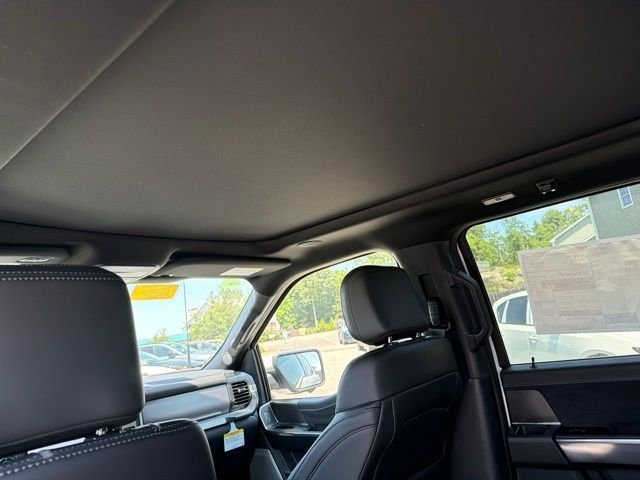 New 2026 Star White Metallic Tri-Coat Ford Platinum® image 10
