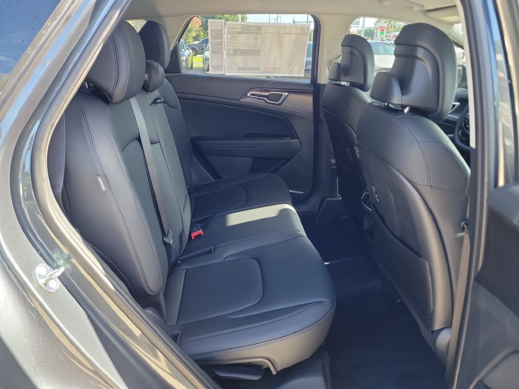 New 2026 Gravity Gray Kia EX image 12
