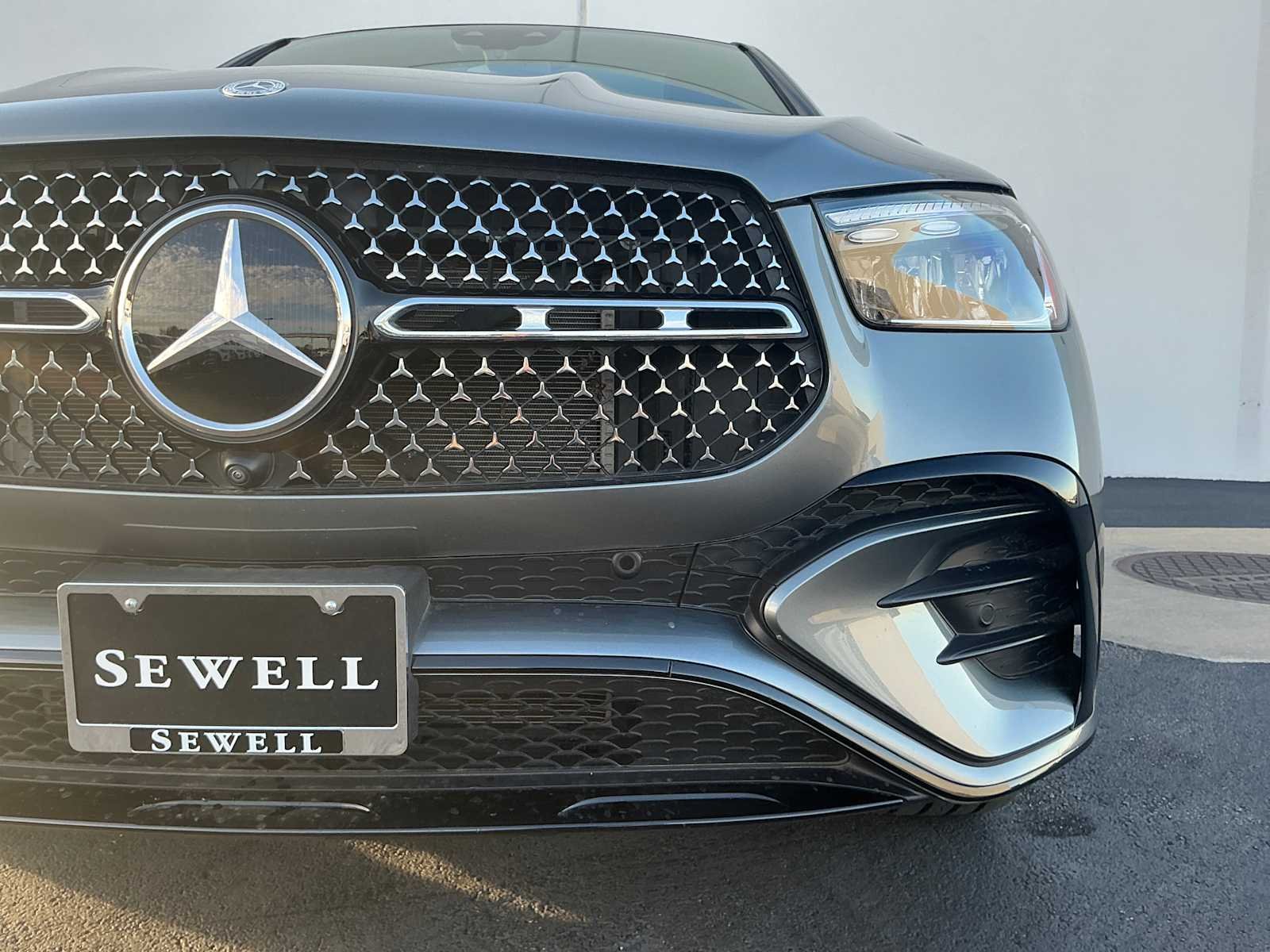 Certified Used 2025 Selenite Grey Metallic Mercedes-Benz GLE 450 image 7