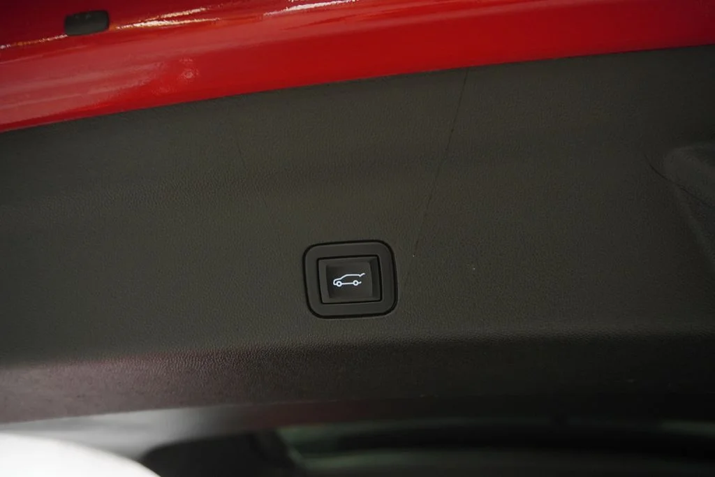 Used 2022 Red Chevrolet LT image 49